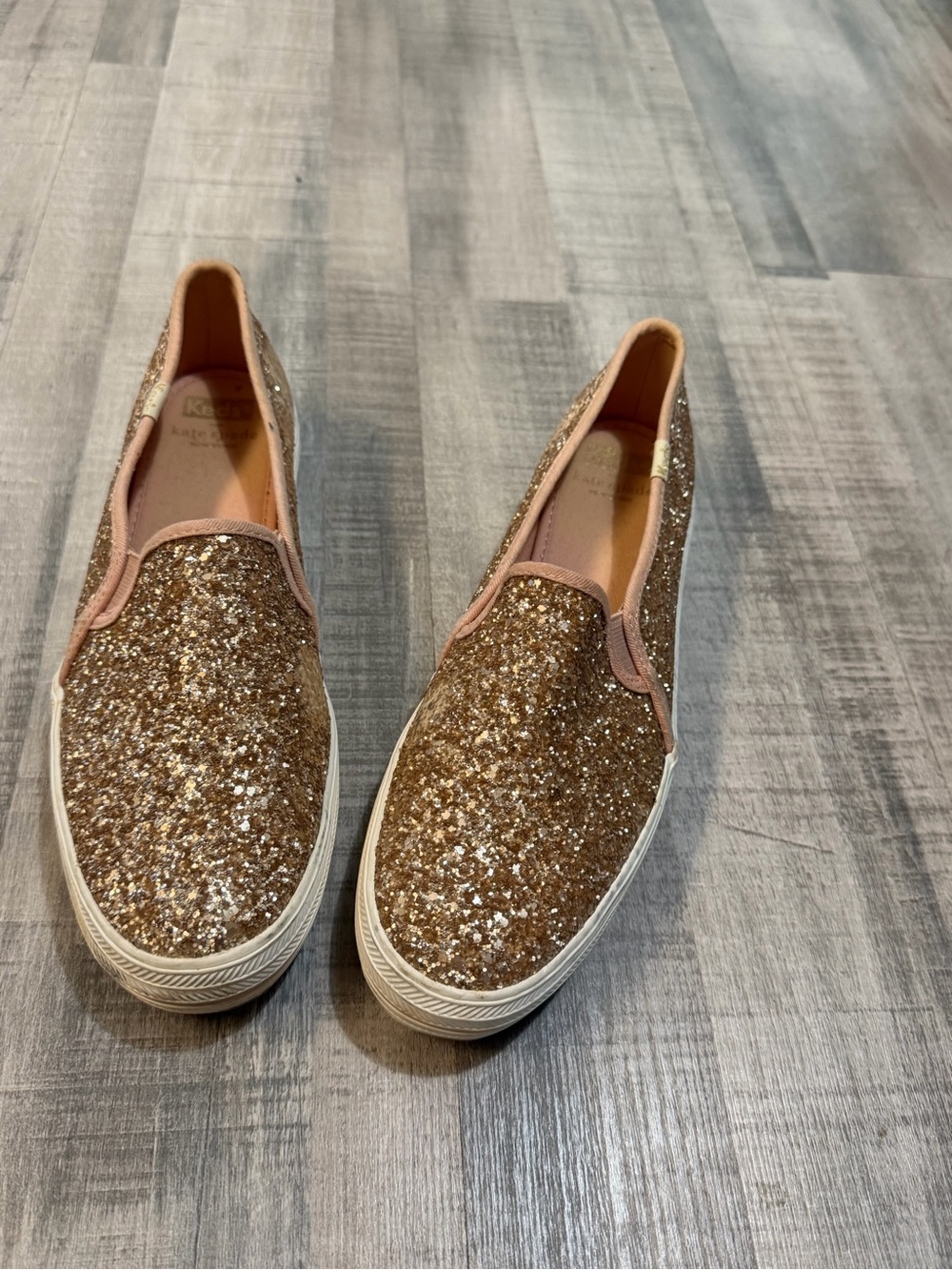 Keds x Kate Spade New York Women’s Size 9 Gold Glitter Triple Decker Slip-On - Picture 2 of 7